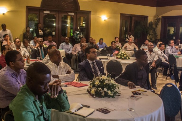 Conference, Debat, Haiti, Actualite- Jeudi de Saint Louis - Hotel Karibe 8